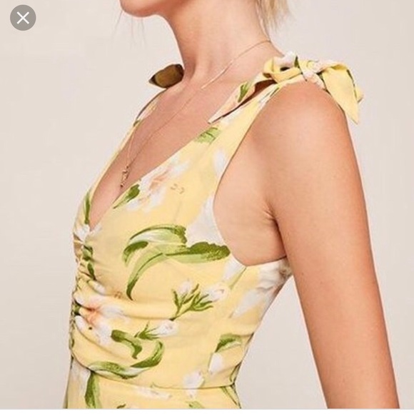 * SOLD * 🎉HP🎉 Reformation Carmensita dress - Picture 3 of 6